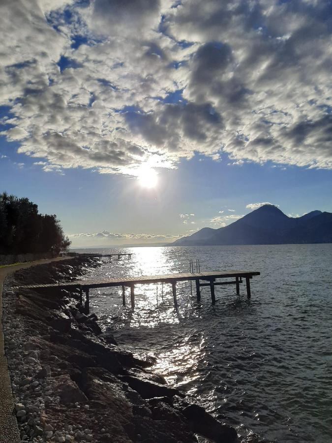 Villa Sul Lago Con Pontile Privato A Brenzone Sul Garda - Unique And Exclusive 外观 照片