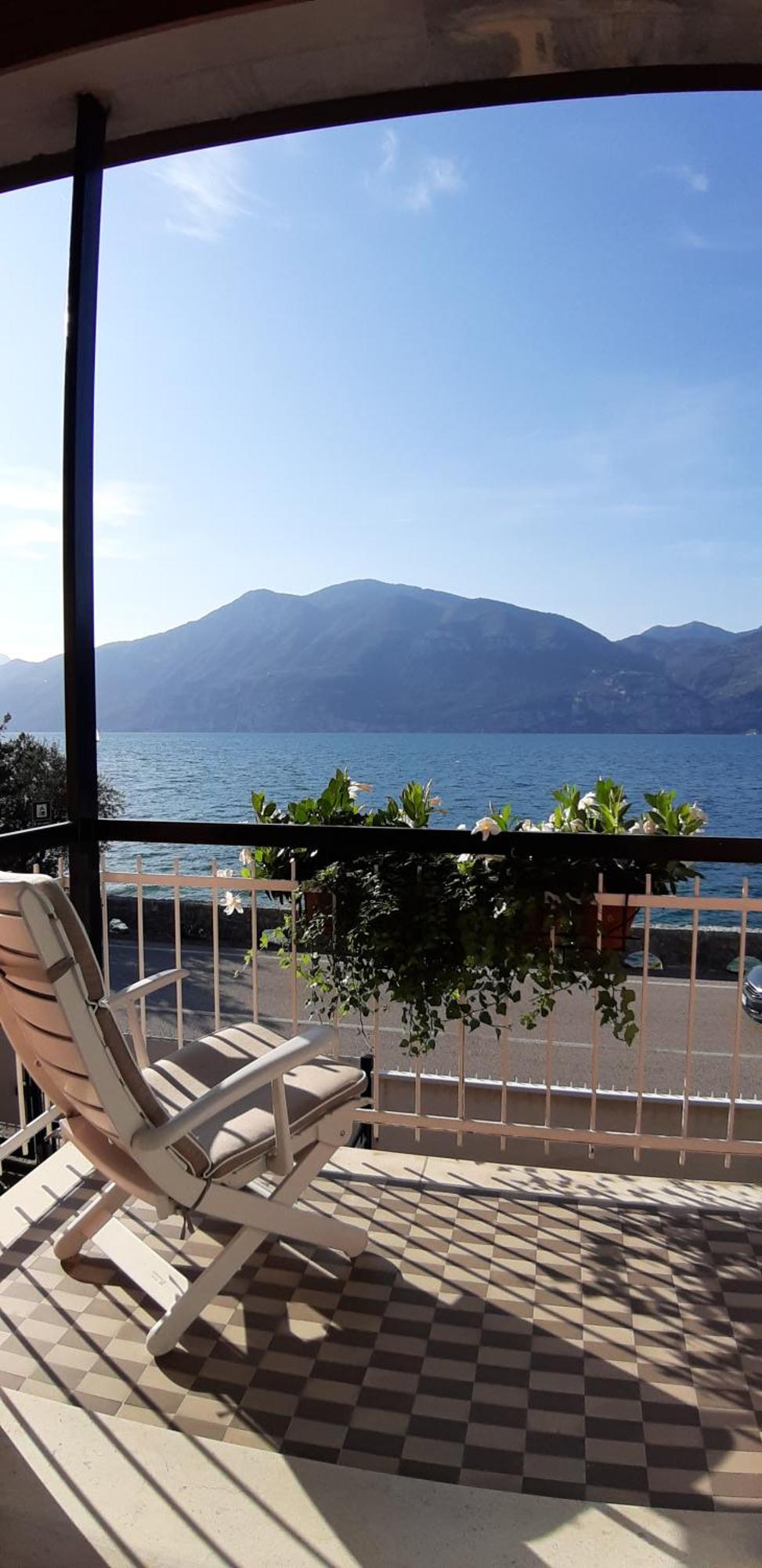 Villa Sul Lago Con Pontile Privato A Brenzone Sul Garda - Unique And Exclusive 外观 照片