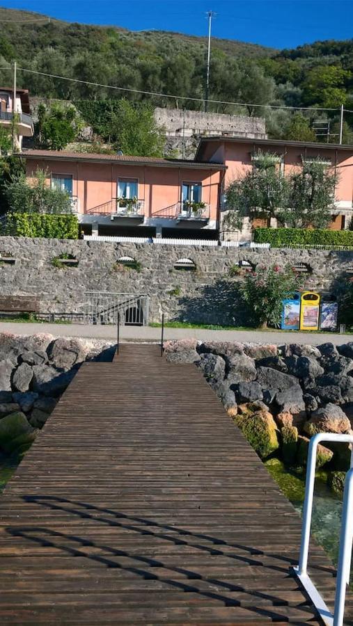 Villa Sul Lago Con Pontile Privato A Brenzone Sul Garda - Unique And Exclusive 外观 照片