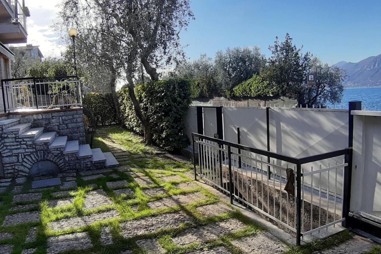 Villa Sul Lago Con Pontile Privato A Brenzone Sul Garda - Unique And Exclusive 外观 照片