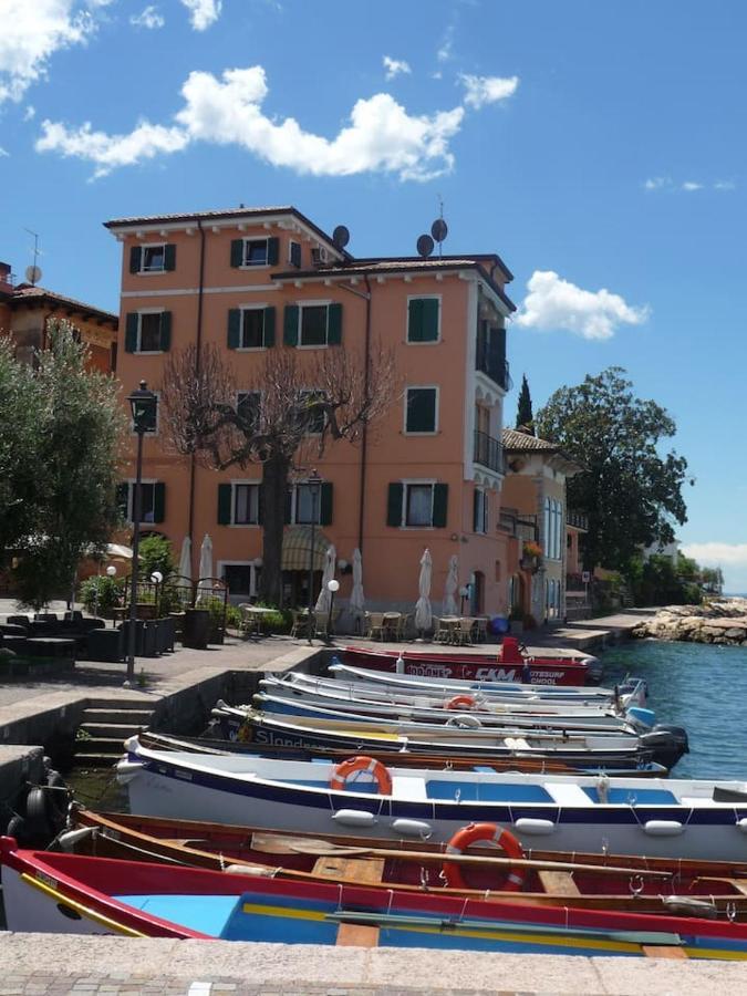 Villa Sul Lago Con Pontile Privato A Brenzone Sul Garda - Unique And Exclusive 外观 照片