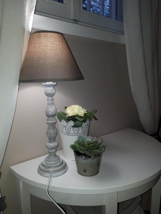 Villa Sul Lago Con Pontile Privato A Brenzone Sul Garda - Unique And Exclusive 外观 照片