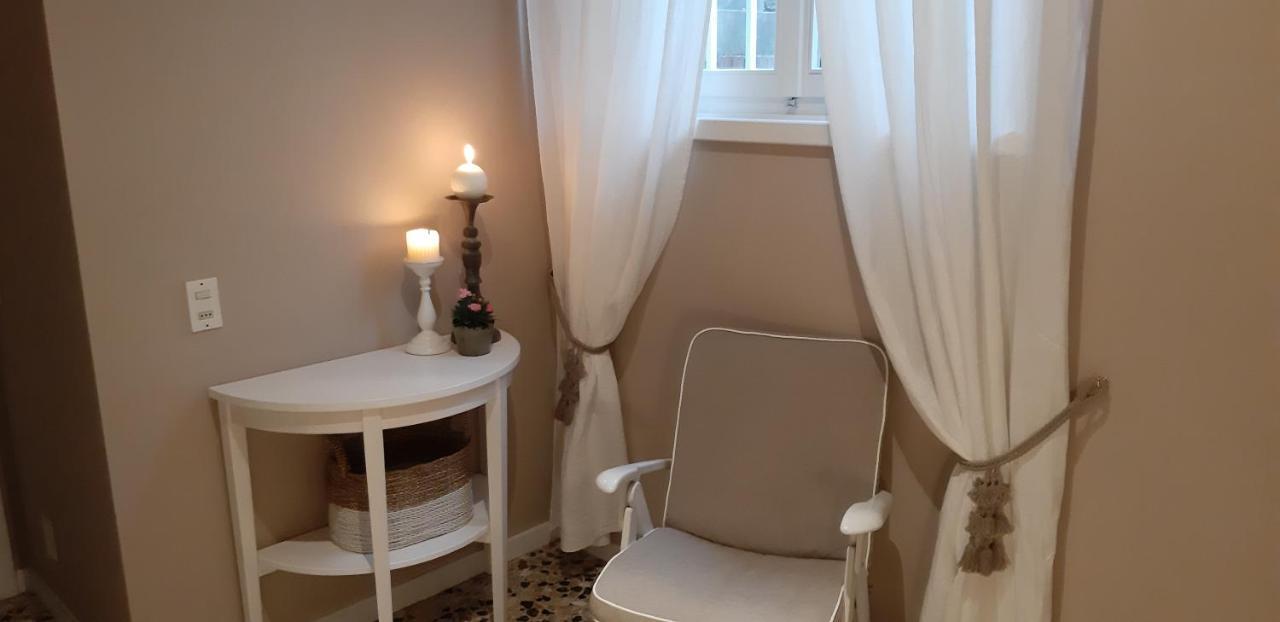 Villa Sul Lago Con Pontile Privato A Brenzone Sul Garda - Unique And Exclusive 外观 照片